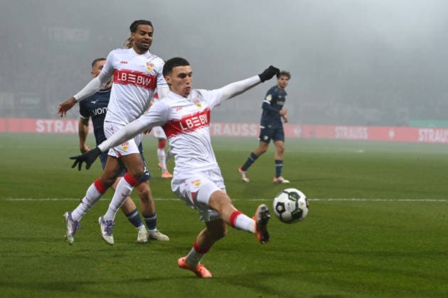 Bilal EL KHANNOUSS (S) Aktion, Einzelaktion Fussball, DFB Pokal, Achtelfinale, Round of 16, VfL Bochum (BO) - VfB Stuttgart (S) 0-2 am 03.12.2025, Vonovia Ruhrstadion Bochum Deutschland. DFL regulations prohibit any use of photographs as image sequences and or quasi-video Â