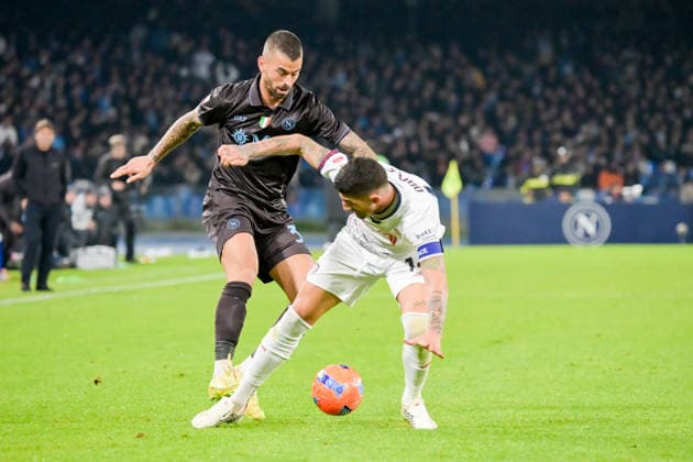 2025-12-03 SSC Napoli v Cagliari Calcio - Coppa Italia NAPLES, ITALY - DECEMBER 3: Leonardo Spinazzola of SSC Napoli, Alessandro Deiola of Cagliari Calcio during the Coppa Italia match between SSC Napoli and Cagliari Calcio at Stadio Diego Armando Maradona on December 3, 2025 in Naples, Italy. Naples Stadio Diego Armando Maradona Italy Content not available for redistribution in The Netherlands directly or indirectly through any third parties. Copyright: xCiroxSantangelox