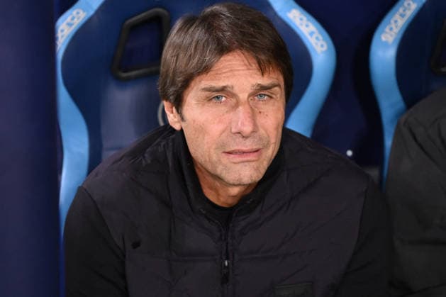 CALCIO - Coppa Italia - SSC Napoli vs Cagliari Calcio Antonio Conte coach of S.S.C. Napoli particPhoto by IPA ABACAPRESS.COMtes in the round of 16 of the Coppa Italia Frecciarossa between S.S.C. Napoli and Cagliari Calcio at the Diego Armando Maradona Stadium on December 3, 2025 in Naples, Italy. Naples Italy  Copyright: xIPAxSport ABACAx