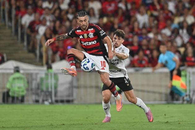 Flamengo x Ceara RIO DE JANEIRO, RJ - 03.12.2025: FLAMENGO X CEARA - Flamengo x Ceara held at the Maracana Stadium for the 2025 Brazilian Championship, Serie A, 37th round, on Wednesday night (03), in Rio de Janeiro, RJ. De Arrascaeta (Photo: Celso Pupo Fotoarena) x2852698x  CelsoxPupo