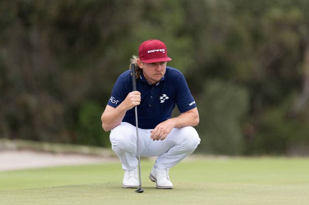 December 4, 2025, Melbourne, Victoria, Australia: Cameron Smith measures a put on day one of the 2025 Crown Australian Open at The Royal Melbourne Golf Club in Melbourne, Victoria, Australia. Melbourne Australia - ZUMAl303 20251204_aaf_l303_003 Copyright: xSydneyxLowx