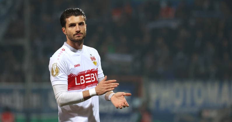 Bochum , DfB-Pokal Fußball VfL Bochum vs. VfB Stuttgart, Leonidas Stergiou (VfB) Gemäß den Vorgaben der DFL Deutschen Fußball Liga ist es untersagt, in dem Stadion und oder vom Spiel angefertigte Fotoaufnahmen in Form von Sequenzbildern und oder videoähnlichen Fotostrecken zu verwerten bzw. verwerten zu lassen.
