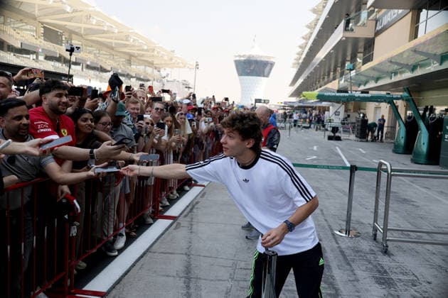 Formula 1 Etihad Airways Abu Dhabi Grand Prix 2025 04.12.2025, Yas Marina Circuit, Abu Dhabi, Formula 1 Etihad Airways Abu Dhabi Grand Prix 2025 , im Bild Andrea Kimi Antonelli (ITA), Mercedes-AMG Petronas Formula One Team