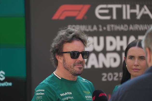 Formula 1 Etihad Airways Abu Dhabi Grand Prix 2025 04.12.2025, Yas Marina Circuit, Abu Dhabi, Formula 1 Etihad Airways Abu Dhabi Grand Prix 2025 , im Bild Fernando Alonso (ESP), Aston Martin Aramco Cognizant Formula One Team