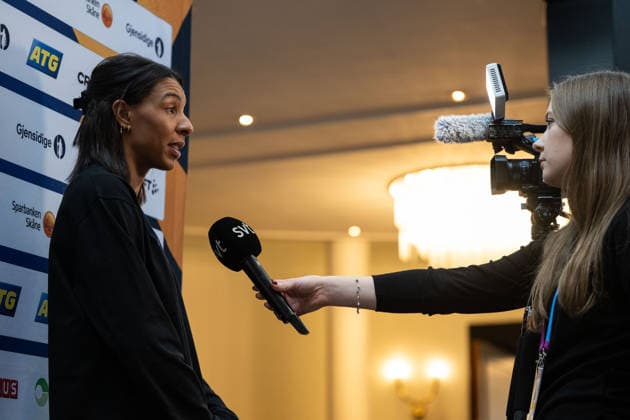 251204 Jamina Roberts of the Swedish women s national handball team at a press event during day 9 of the 2025 IHF Women™s World Championship, WM, Weltmeisterschaft on December 4, 2025 in Dortmund. Photo: Emma Wallskog BILDBYRAN COP 320 EW0602 handball handboll handball bbeng vm handball-vm handbolls-vm ihf handball world championship world handball championship 2025 world championship 2025 pressträff event meeting sverige sweden day 9 dam Copyright: EMMAxWALLSKOG BB251204EW009
