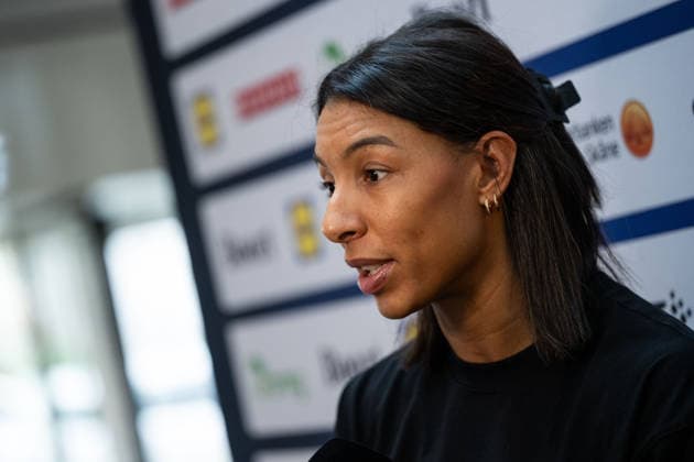 251204 Jamina Roberts of the Swedish women s national handball team at a press event during day 9 of the 2025 IHF Women™s World Championship, WM, Weltmeisterschaft on December 4, 2025 in Dortmund. Photo: Emma Wallskog BILDBYRAN COP 320 EW0602 handball handboll handball bbeng vm handball-vm handbolls-vm ihf handball world championship world handball championship 2025 world championship 2025 pressträff event meeting sverige sweden day 9 dam Copyright: EMMAxWALLSKOG BB251204EW013
