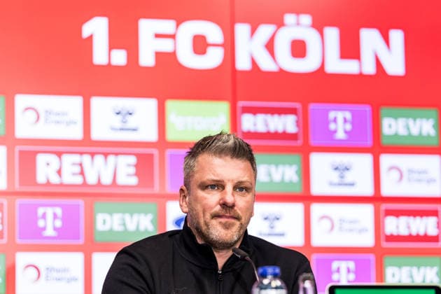 COLOGNE, GERMANY - DECEMBER 04: Lukas Kwasniok (Head Coach 1. FC Koeln) during the pre game press conference, PK, Pressekonferenz before the 1. Bundesliga match between 1. FC Koeln and FC St. Pauli at RheinEnergiestadion on December 04, 2025 in Cologne, Germany. North Rhine Westphalia Germany Copyright: xBEAUTIFULxSPORTS Wunderlx