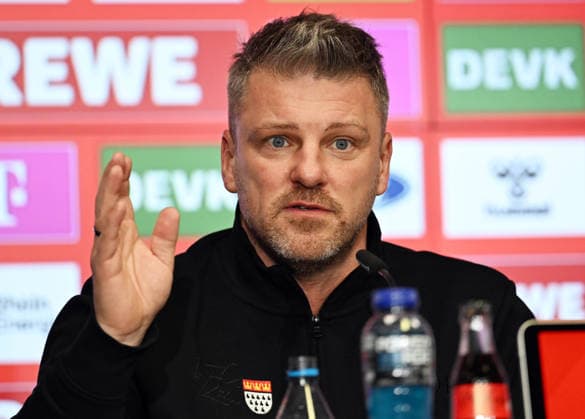 03.12.2025, xophax, Fussball 1.Bundesliga Saison 2025 2026 1.FC Köln , Pressekonferenz im Rhein Energie Stadion Trainer Lukas Kwasniok ( 1.FC Köln ) Köln