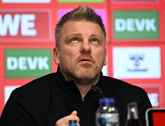 03.12.2025, xophax, Fussball 1.Bundesliga Saison 2025 2026 1.FC Köln , Pressekonferenz im Rhein Energie Stadion Trainer Lukas Kwasniok ( 1.FC Köln ) Köln