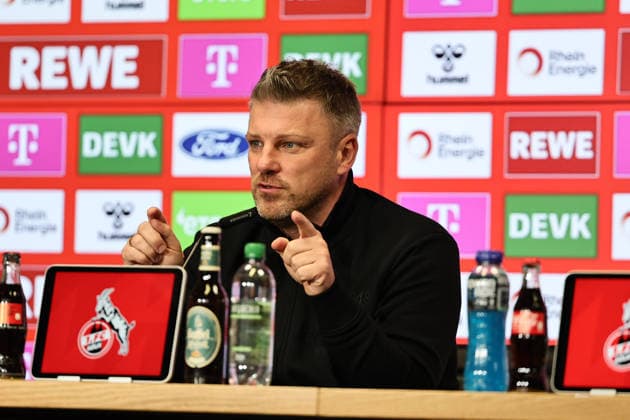 1. FC Köln 1. FC Köln, Pressekonferenz zum Heimspiel gegen St. Pauli, Lukas Kwasniok (1. FC Köln). 04.12.2025, Bild: