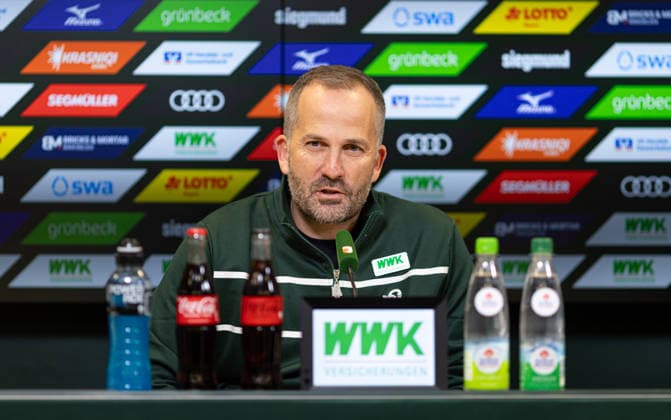 Manuel Baum (Interims-Trainer FC Augsburg), Pressekonferenz vor dem Spiel gegen Bayer Leverkusen;