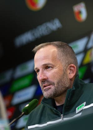 Manuel Baum (Interims-Trainer FC Augsburg), Pressekonferenz vor dem Spiel gegen Bayer Leverkusen;