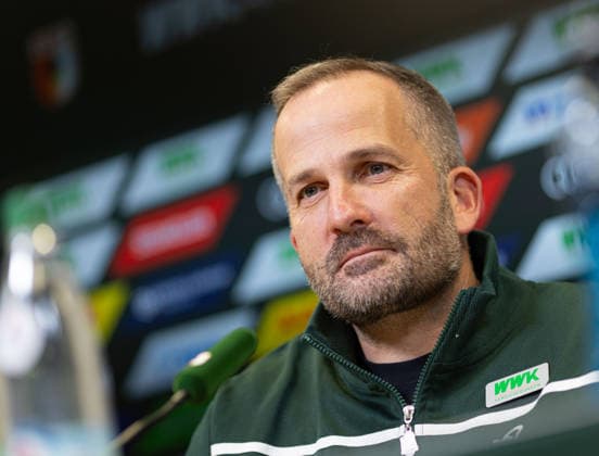 Manuel Baum (Interims-Trainer FC Augsburg), Pressekonferenz vor dem Spiel gegen Bayer Leverkusen;