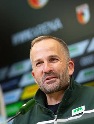 Manuel Baum (Interims-Trainer FC Augsburg), Pressekonferenz vor dem Spiel gegen Bayer Leverkusen;
