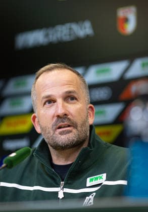 Manuel Baum (Interims-Trainer FC Augsburg), Pressekonferenz vor dem Spiel gegen Bayer Leverkusen;