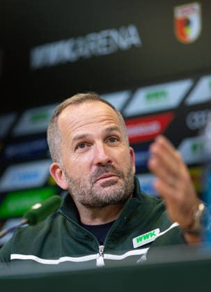 Manuel Baum (Interims-Trainer FC Augsburg), Pressekonferenz vor dem Spiel gegen Bayer Leverkusen;