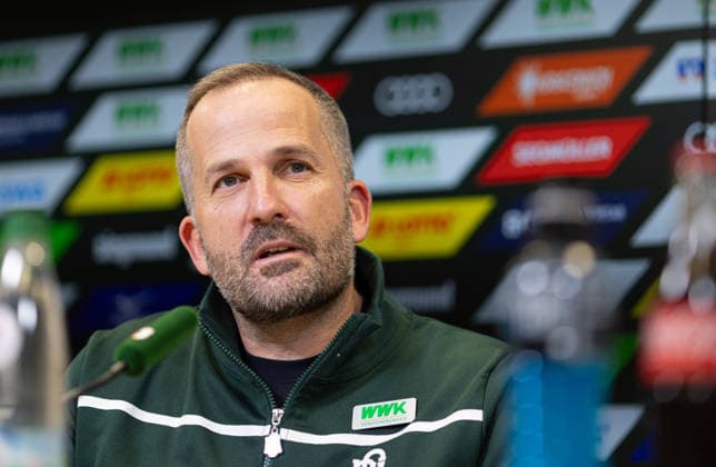 Manuel Baum (Interims-Trainer FC Augsburg), Pressekonferenz vor dem Spiel gegen Bayer Leverkusen;