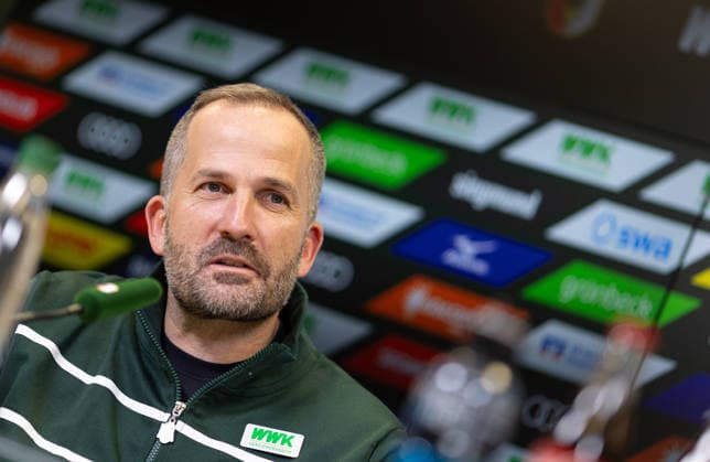 Manuel Baum (Interims-Trainer FC Augsburg), Pressekonferenz vor dem Spiel gegen Bayer Leverkusen;