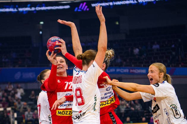 DORTMUND, GERMANY - 4 DECEMBER, 2025: Dragana Cvijic - Women s Handball World Championship, WM, Weltmeisterschaft 2025 Serbia vs Faroe Islands at Westfallenhalle.  Copyright: xVitaliixKliuievx