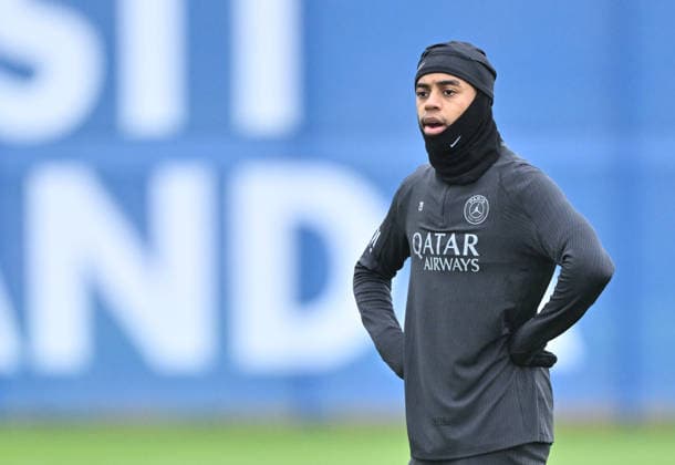 Paris Saint-Germain media day at the PSG Campus POISSY, FRANCE - DECEMBER 04: Player of Paris Saint-Germain (PSG) Bradley Barcola is seen during a training session on media day at the PSG Campus in Poissy, west of Paris, France on December 04, 2025. Mustafa Yalcin Anadolu Poissy France. Editorial use only. Please get in touch for any other usage.  Copyright: x2025xAnadoluxMustafaxYalcinx
