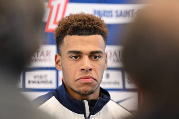 Paris Saint-Germain media day at the PSG Campus POISSY, FRANCE - DECEMBER 04: Desire Doue, player of Paris Saint-Germain speaks to press during a media day at the PSG Campus in Poissy, west of Paris, France on December 04, 2025. Mustafa Yalcin Anadolu Paris France. Editorial use only. Please get in touch for any other usage.  Copyright: x2025xAnadoluxMustafaxYalcinx
