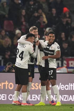 Parma s Adrian Benedyczak celebrates after scoring the 0-1 goal for his team during the round of 16 Frecciarossa Italian Cup 2025 2026 soccer match between Bologna and Parma at Renato DallÕAra Stadium in Bologna, North Italy, Thursday, December 4, 2025. Soccer  Copyright: xMassimoxPaolone LaPressex
