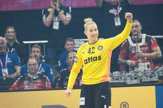04.12.2025 xkhx Dormund, Westfallenhalle, Länderspiel Handball-WM der Frauen Hauptrunde Handball-Nationalmannschaft Deutschland gegen Nationalteam Montenegro Jubel Torwart Katharina Filter (GER)
