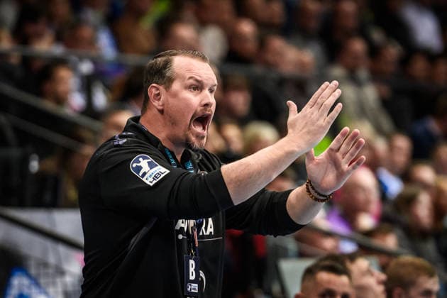 Misha Kaufmann (TVB Stuttgart, Trainer) - gestikuliert am Spielfeldrand GER, TVB 1898 Stuttgart - HSG Wetzlar, DAIKIN HBL, Handball, Bundesliga, 11. Spieltag, Spielzeit 2025 2026, 04.12.2025 GER, TVB 1898 Stuttgart - HSG Wetzlar, DAIKIN HBL, Handball, Bundesliga, 11. Spieltag, Spielzeit 2025 2026, 04.12.2025 Stuttgart Copyright: xSandyxDinkelackerx EP_SDR