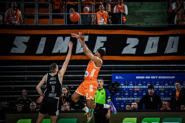 Matas Jogela (Dolomiti Energia Trento) und Justin Simon (ratiopharm ulm) battle for the ball during the Basketball Eurocup match between ratiopharm ulm and Dolomiti Energia Trento at ratiopharm Arena on December 4, 2025 in Neu-Ulm, Germany. (Photo by Harry Langer DeFodi Images)