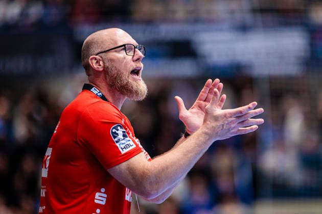Ales Pajovic (SG Flensburg-Handewitt, Trainer) GER, TBV Lemgo Lippe vs. SG Flensburg-Handewitt, Handball, 1. Bundesliga, 15. Spieltag, Spielzeit 2025 2026, 04.12.2025 GER, TBV Lemgo Lippe vs. SG Flensburg-Handewitt, Handball, 1. Bundesliga, 15. Spieltag, Spielzeit 2025 2026, 04.12.2025 Lemgo Copyright: xEibner-Pressefoto JanxRollingerx EP_JSK