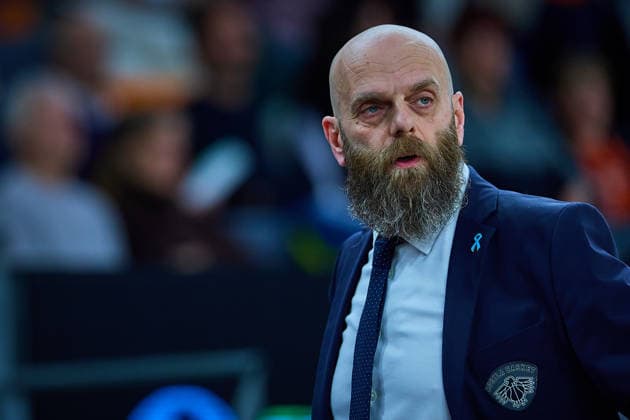 Portrait, Portraet, Freisteller von Massimiliano Cancellieri (Dolomiti Energia Trento, Head Coach) GER, ratiopharm ulm vs. Dolomiti Energia Trento, Basketball, 9. Spieltag, BKT EuroCup, Spielzeit 2025 2026, 04.12.2025 GER, ratiopharm ulm vs. Dolomiti Energia Trento, Basketball, 9. Spieltag, BKT EuroCup, Spielzeit 2025 2026, 04.12.2025 Neu-Ulm Copyright: xEibner-Pressefoto GeraldxOelze-dexStoppanyx EP_ODS