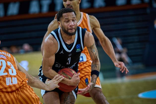 Devante Jones (Dolomiti Energia Trento, 03) GER, ratiopharm ulm vs. Dolomiti Energia Trento, Basketball, 9. Spieltag, BKT EuroCup, Spielzeit 2025 2026, 04.12.2025 GER, ratiopharm ulm vs. Dolomiti Energia Trento, Basketball, 9. Spieltag, BKT EuroCup, Spielzeit 2025 2026, 04.12.2025 Neu-Ulm Copyright: xEibner-Pressefoto GeraldxOelze-dexStoppanyx EP_ODS