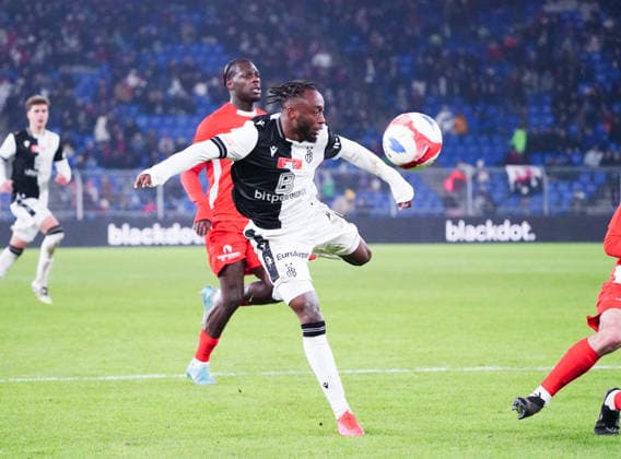 04.12.2025 Basel Schweiz .Fussball Herren Saison 2025 2026 Cup FC Basel - FC Grand-Saconnex. Bild Totschuetze Bnie Traore (FC Basel) Aktion