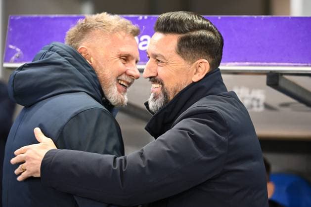 KRC Genk v RSC Anderlecht - Belgian Croky Cup GENK, BELGIUM - DECEMBER 04 : Fink Thorsten head coach of KRC Genk and Hasi Besnik head coach of RSC Anderlecht before the start of the game during the Belgian Croky Cup round of 16 match between KRC Genk and RSC Anderlecht on December 4, 2025 in Genk, Belgium, 04 12 2025 Genk Belgium  Copyright: xVincentxKalutx