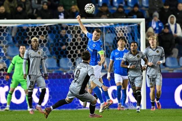 KRC Genk v RSC Anderlecht - Belgian Croky Cup GENK, BELGIUM - DECEMBER 04 : Heynen Bryan midfielder of KRC Genk during the Belgian Croky Cup round of 16 match between KRC Genk and RSC Anderlecht on December 4, 2025 in Genk, Belgium, 04 12 2025 Genk Belgium  Copyright: xDhax