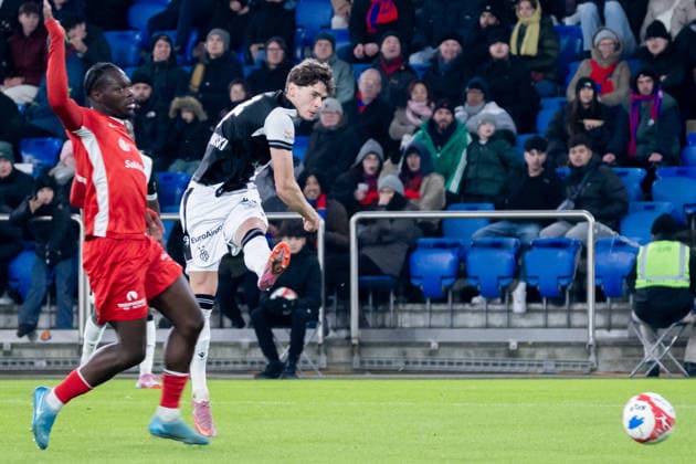 04 12 2025, Basel, St. Jakob-Park, Swiss Cup: FC Grand-Saconnex - FC Basel, Moritz Broschinski (17 Basel) Basel St. Jakob-Park Basel Switzerland Copyright: xJustPictures.ch PascalxvonxBürenx jp-en-PaVoB-_VB_5714A-1