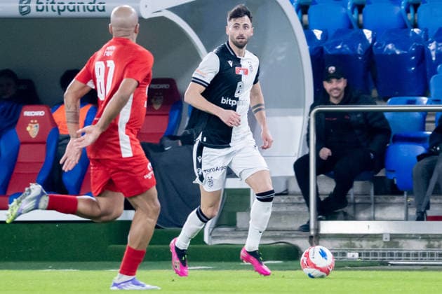 04 12 2025, Basel, St. Jakob-Park, Swiss Cup: FC Grand-Saconnex - FC Basel, Dominik Schmid (31 Basel) Basel St. Jakob-Park Basel Switzerland Copyright: xJustPictures.ch PascalxvonxBürenx jp-en-PaVoB-_VB_5728B-1