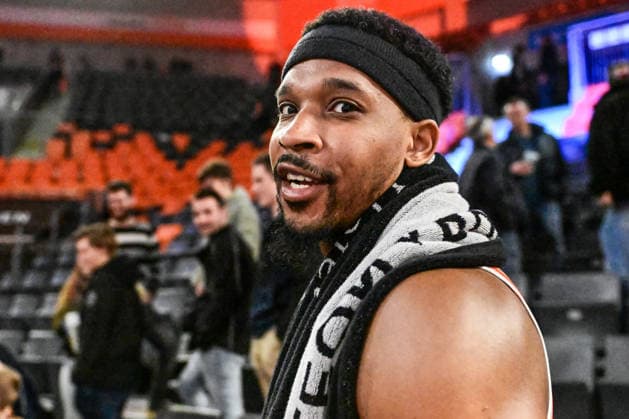 BKT Euro Cup; Ratiopharm Ulm gegen Dolomiti Energia Trento, Ratiopharm Arena Ulm 04.12.2025 J. Simon (ratiopharm Ulm, 15) Ulm 04.12.2025 - 9. Spieltag BKT EuroCup, Ratiopharm Ulm gegen Dolomiti Energia Trento, Ratiopharm Arena Ulm Copyright: xBEAUTIFULxSPORTS Märklx