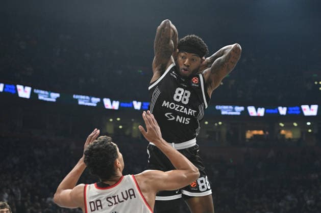 PARTIZAN vs BAYERN MUNCHEN TYRIQUE JONES Tajrik Dzons basketball Partizan vs Bayern Munchen Euroleague, Beogradska arena, Belgrade 04.12.2025 Foto: BASKETBALL, EUROLEAGUE, PARTIZAN, BAYERN MUNCHEN Belgrade Belgrade arena Serbia Copyright: xMarkoxMetlas xMNxPressx