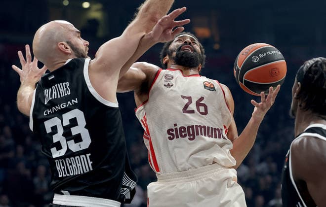 Partizan v Bayern, Euroleague basketball, season 2025 2026, round 14 Belgrade, Serbia. 4th Dec, 2025. Bayern s Spencer Dinwiddie vies with Partizan s Nick Calathes during Euroleague basketball match between Partizan and Bayern Munich on December 4. 2025. in Belgrade, Serbia. Belgrade Serbia Copyright: xPedjaxMilosavljevic STARSPORTx
