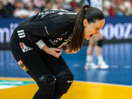 Hafdis Renoetudottir (Island, 12) jubelt lautstark, Spanien vs. Island, Handball, Weltmeisterschaft, Frauen, Spielzeit 2025 2026, 04.12.2025, Spanien vs. Island, Handball, Weltmeisterschaft, Frauen, Spielzeit 2025 2026, 04.12.2025 Dortmund Copyright: xEibner-Pressefoto MichaelxSchmidx EP_MST