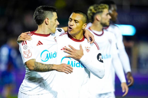 December 4, 2025, Extremadura, Extremadura, SPAIN: Alfon Gonzalez of Sevilla FC celebrates a goal during the Copa del Rey, second round, football match played between CD Extremadura 1924 and Sevilla FC at Francisco de la Hera stadium on December 4, 2025, in Extremadura, Spain. Extremadura SPAIN - ZUMAa181 20251204_zaa_a181_058 Copyright: xJoaquinxCorcherox
