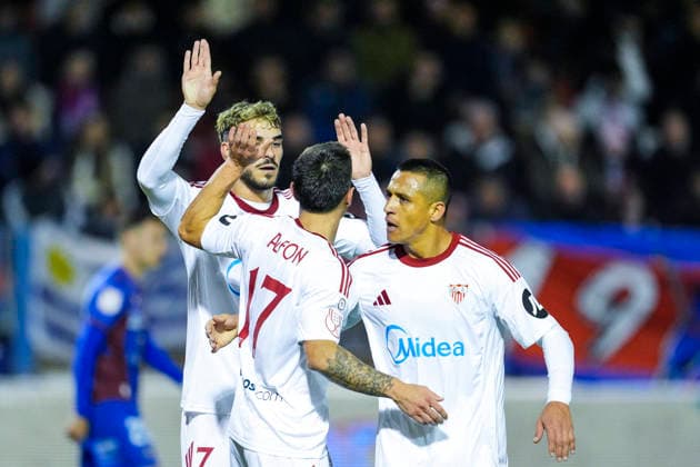 December 4, 2025, Extremadura, Extremadura, SPAIN: Alfon Gonzalez of Sevilla FC celebrates a goal during the Copa del Rey, second round, football match played between CD Extremadura 1924 and Sevilla FC at Francisco de la Hera stadium on December 4, 2025, in Extremadura, Spain. Extremadura SPAIN - ZUMAa181 20251204_zaa_a181_067 Copyright: xJoaquinxCorcherox