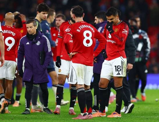 Casemiro of Manchester United, ManU looks dejected at the end of the match Manchester United v West Ham United, Premier League, Football, Old Trafford, Manchester, UK - 04 Dec 2025Manchester Old Trafford United Kingdom EDITORIAL USE ONLY No use with unauthorised audio, video, data, fixture lists, club league logos or live services. Online in-match use limited to 120 images, no video emulation. No use in betting, games or single club league player publications. Copyright: xMattxWest Shutterstockx 16006102as