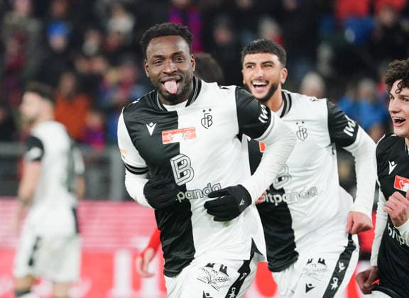04.12.2025 Basel Schweiz .Fussball Herren Saison 2025 2026 Cup FC Basel - FC Grand-Saconnex. Bild Torjubel Torschuetze Philip Otele (FC Basel) Aktion Jubel