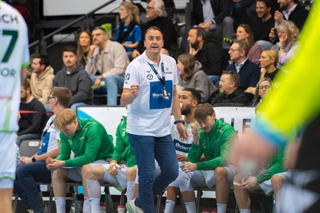 Handball I Herren I Saison 2025-2026 I Bundesliga I 11. Spieltag I TVB Stuttgart - HSG Wetzlar I 04.12.2025 Trainer Momir Ilic (HSG Wetzlar) Stuttgart Porsche Arena Baden-Württemberg Deutschland Copyright: xLobeca MaxxPetershansx