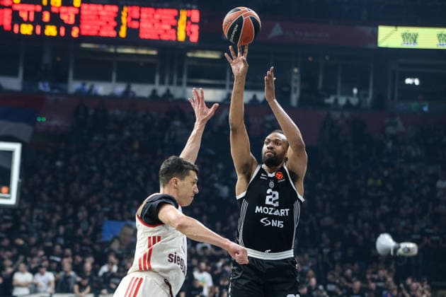 Partizan Mozzart Bet Belgrade v Bayern Munich - EuroLeague BELGRADE, SERBIA - DECEMBER 4: Jabari Parker of Partizan Mozzart Bet Belgrade in action during EuroLeague basketball match between between Partizan Mozzart Bet Belgrade and Bayern Munich at the Beogradska Arena in Belgrade, Serbia on December 4, 2025. Filip Stevanovic Anadolu Belgrade Serbia. Editorial use only. Please get in touch for any other usage.  Copyright: x2025xAnadoluxFilipxStevanovicx