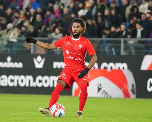 04.12.2025 Basel Schweiz .Fussball Herren Saison 2025 2026 Cup FC Basel - FC Grand-Saconnex. Bild : Theophilious Opoku Mensah (FC Grand-Saconnex) Einzelbild Aktion