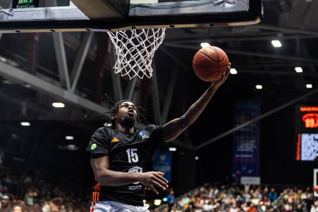 GER, BKT EuroCup, Saison 2025 2026, Niners Chemnitz - Turk Telekom Ankara. 04.12.2025, Messe, Chemnitz, GER, BKT EuroCup, Saison 2025 2026, Niners Chemnitz - Turk Telekom Ankara. Ty Brewer (Niners Chemnitz, 15) Foto Alexander Trienitz Chemnitz Messe Sachsen Deutschland