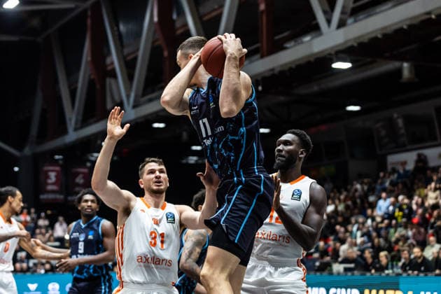 GER, BKT EuroCup, Saison 2025 2026, Niners Chemnitz - Turk Telekom Ankara. 04.12.2025, Messe, Chemnitz, GER, BKT EuroCup, Saison 2025 2026, Niners Chemnitz - Turk Telekom Ankara. Marko Simonovic (Turk Telekom Ankara 11) Foto Alexander Trienitz Chemnitz Messe Sachsen Deutschland